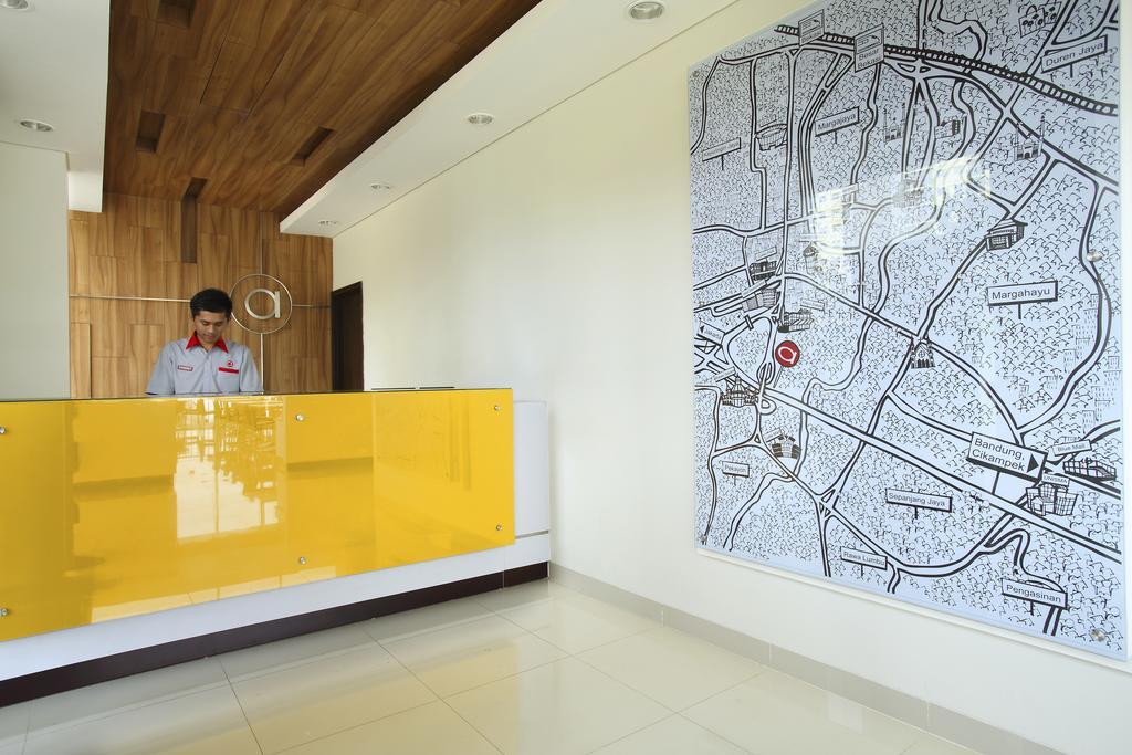 Amaris Hotel Bekasi Barat Buitenkant foto