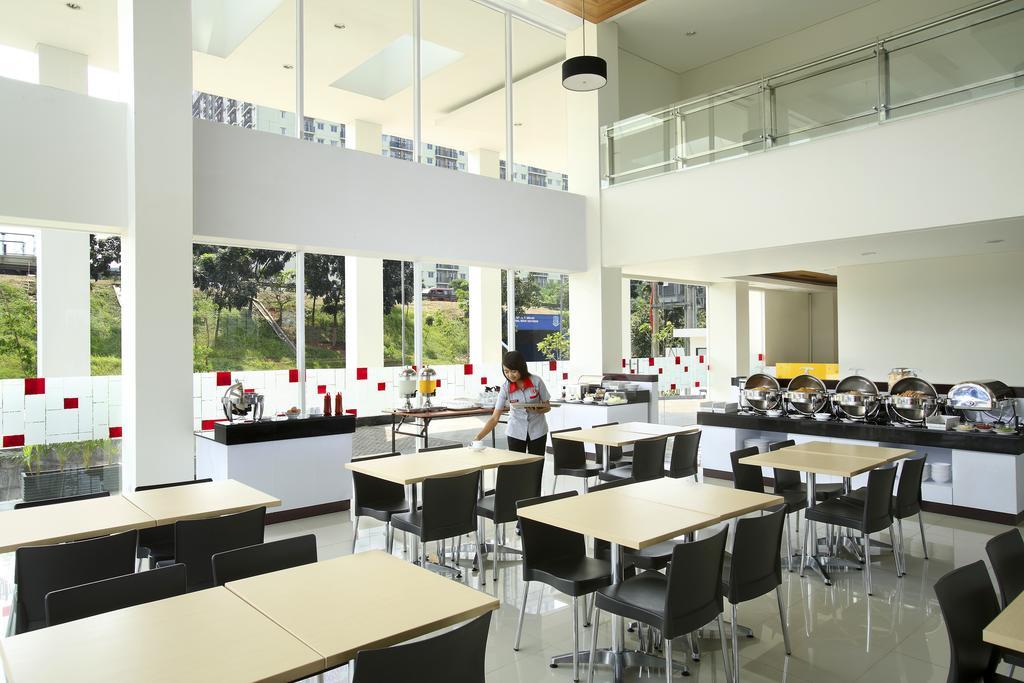 Amaris Hotel Bekasi Barat Buitenkant foto