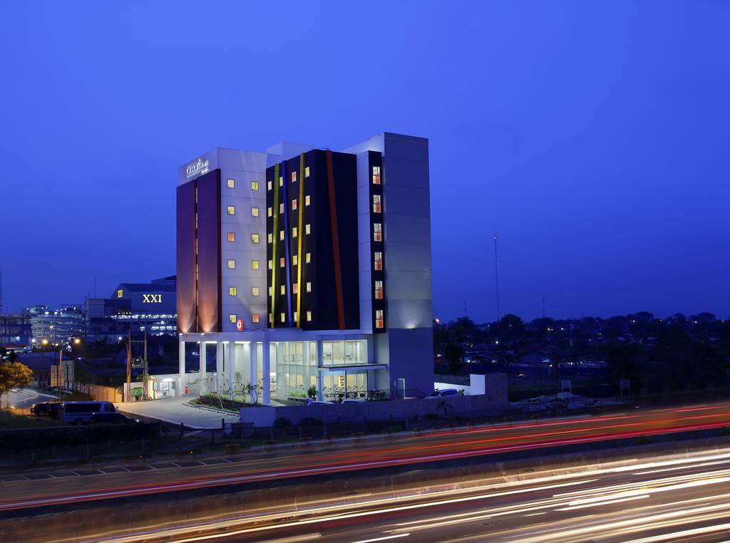 Amaris Hotel Bekasi Barat Buitenkant foto