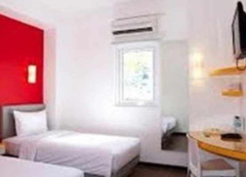 Amaris Hotel Bekasi Barat Buitenkant foto